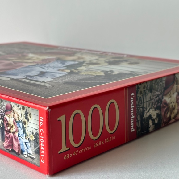 Brand New ! CASTORLAND Puzzle - 1000 - First Love - Picture 5 of 6